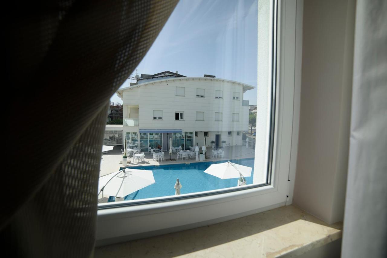 Case Vacanze Blue Bay Resort Roseto Degli Abruzzi Luaran gambar