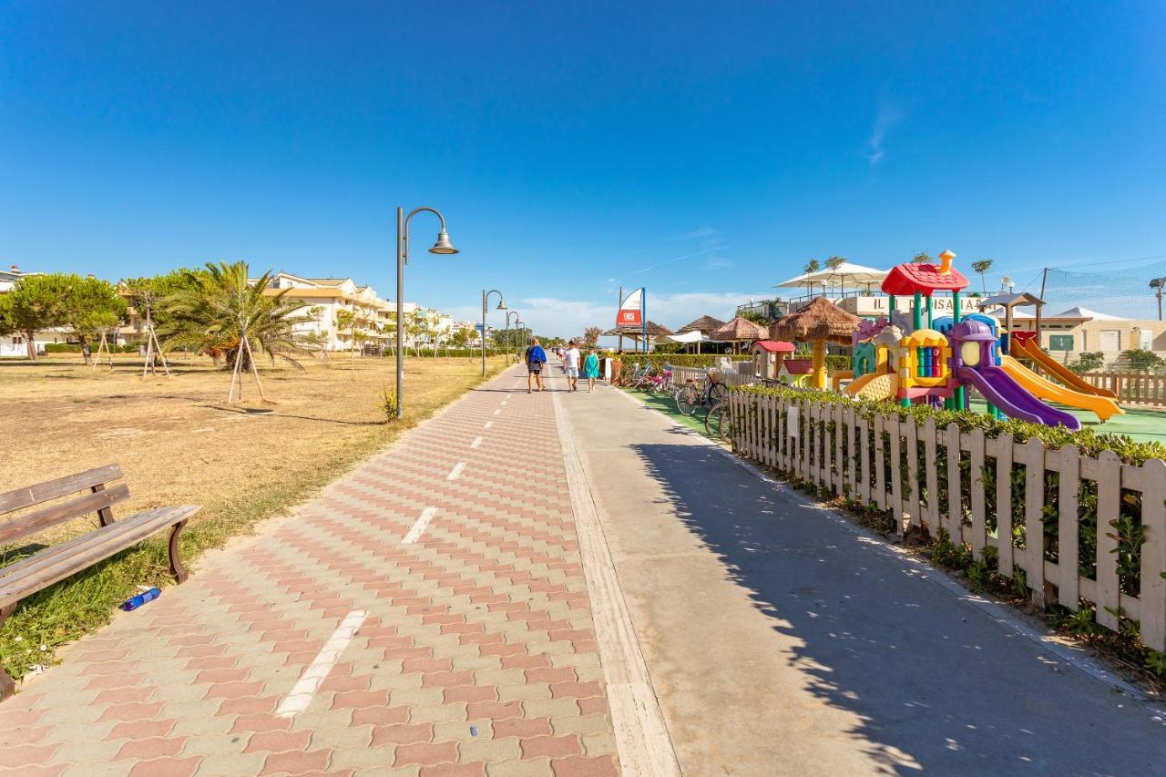 Case Vacanze Blue Bay Resort Roseto Degli Abruzzi Luaran gambar