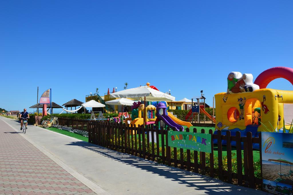 Case Vacanze Blue Bay Resort Roseto Degli Abruzzi Luaran gambar