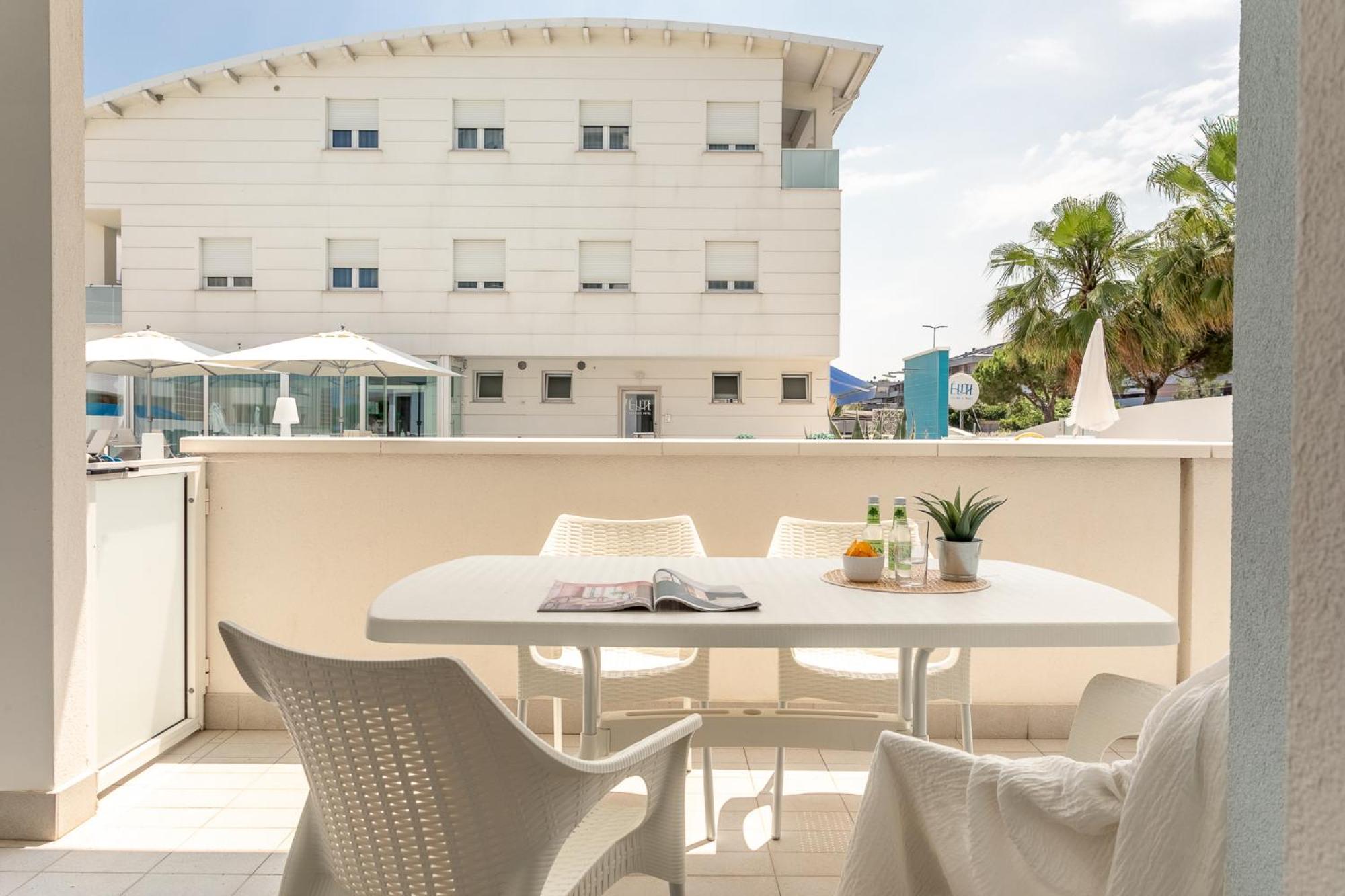 Case Vacanze Blue Bay Resort Roseto Degli Abruzzi Luaran gambar